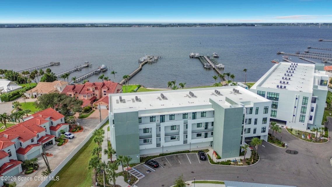 Condo for sale at 205 Strand Drive 304, Melbourne Beach, FL 32951 – 3 bed, 3 bath, photo 2