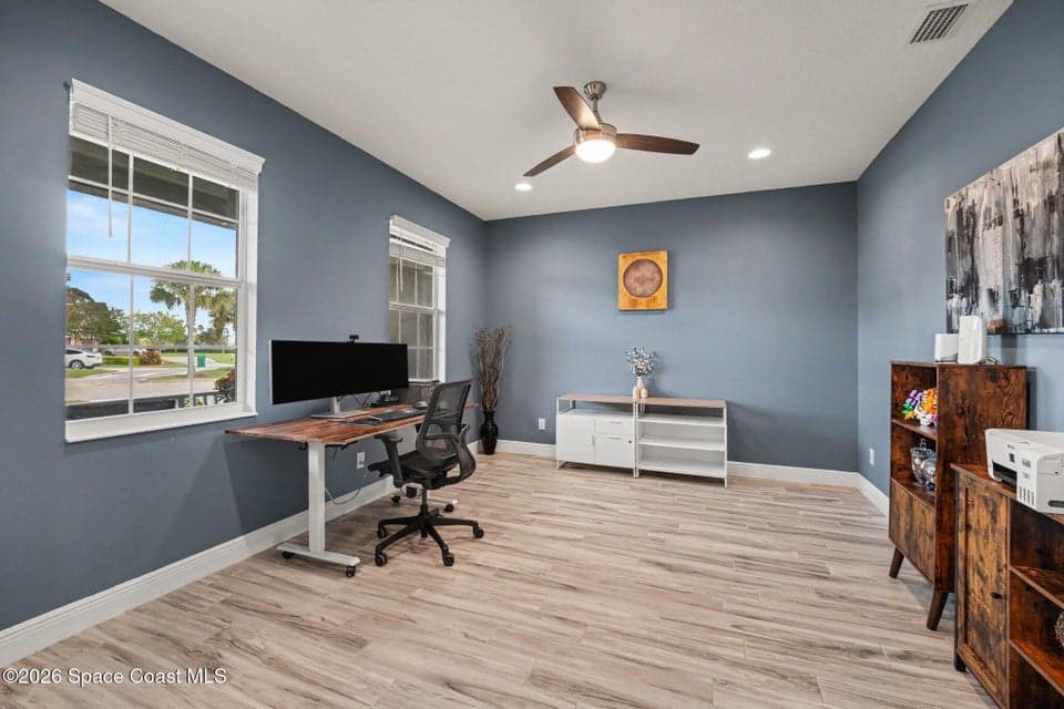 Home for sale at 7439 Jazero Place, Melbourne, FL 32940 – 4 bed, 4 bath, photo 5