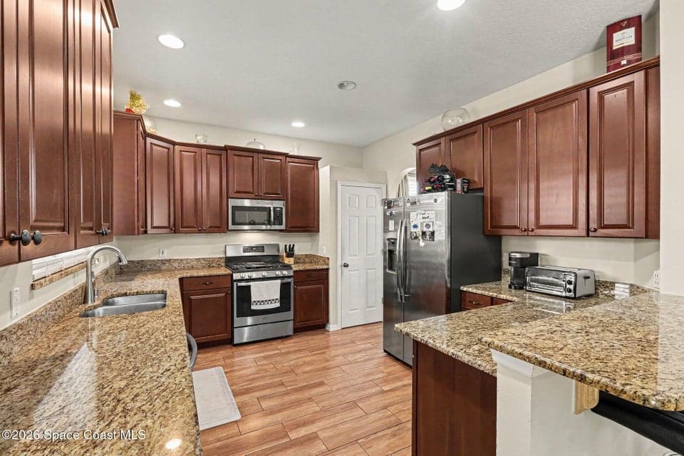 Home for sale at 2595 Summer Brook Street, Melbourne, FL 32940 – 4 bed, 4 bath, photo 5