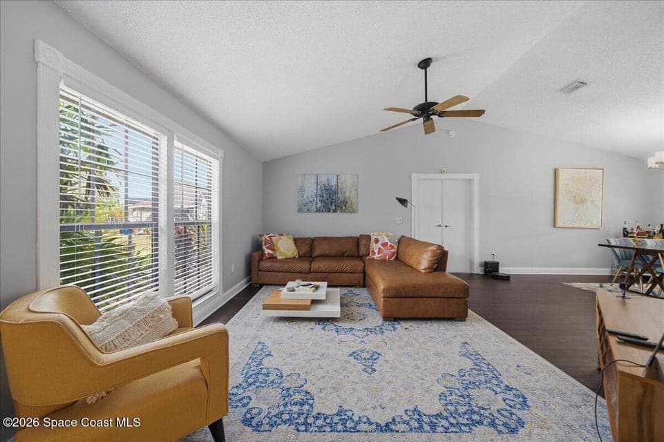 Home for sale at 1237 Lakeview Drive, Rockledge, FL 32955 – 4 bed, 2 bath, photo 4