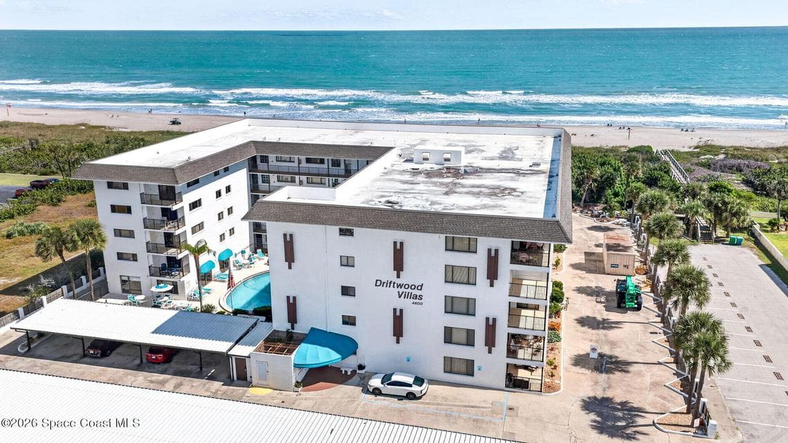 Condo for sale at 4600 Ocean Beach Boulevard 410, Cocoa Beach, FL 32931 – 2 bed, 2 bath, photo 6
