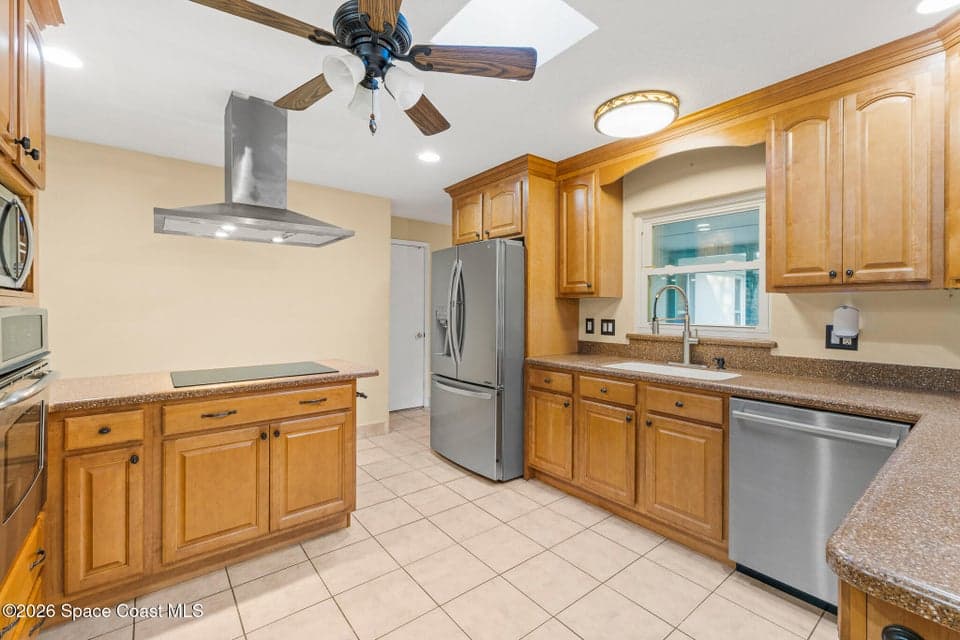 Home for sale at 638 Orange Court, Rockledge, FL 32955 – 3 bed, 2 bath, photo 2