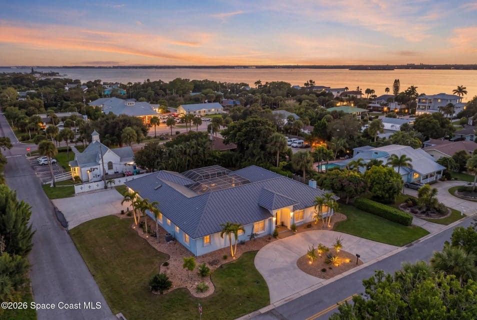 Home for sale at 501 Avenue A, Melbourne Beach, FL 32951 – 3 bed, 3 bath