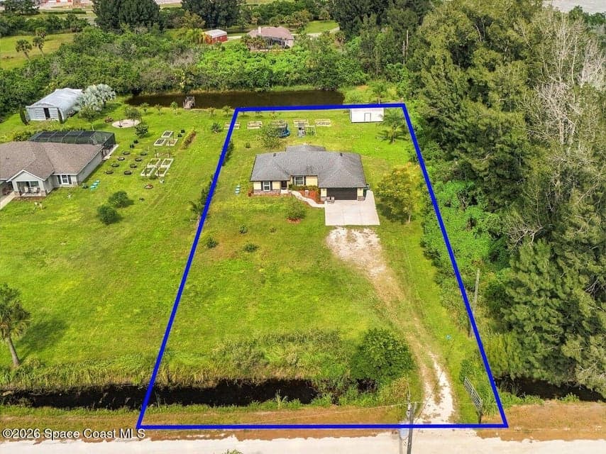 Home for sale at 1500 Dalbora Road, Merritt Island, FL 32953 – 3 bed, 2 bath, photo 2