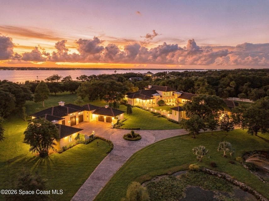 Home for sale at 6075 S Tropical Trail, Merritt Island, FL 32952 – 4 bed, 7 bath, photo 3