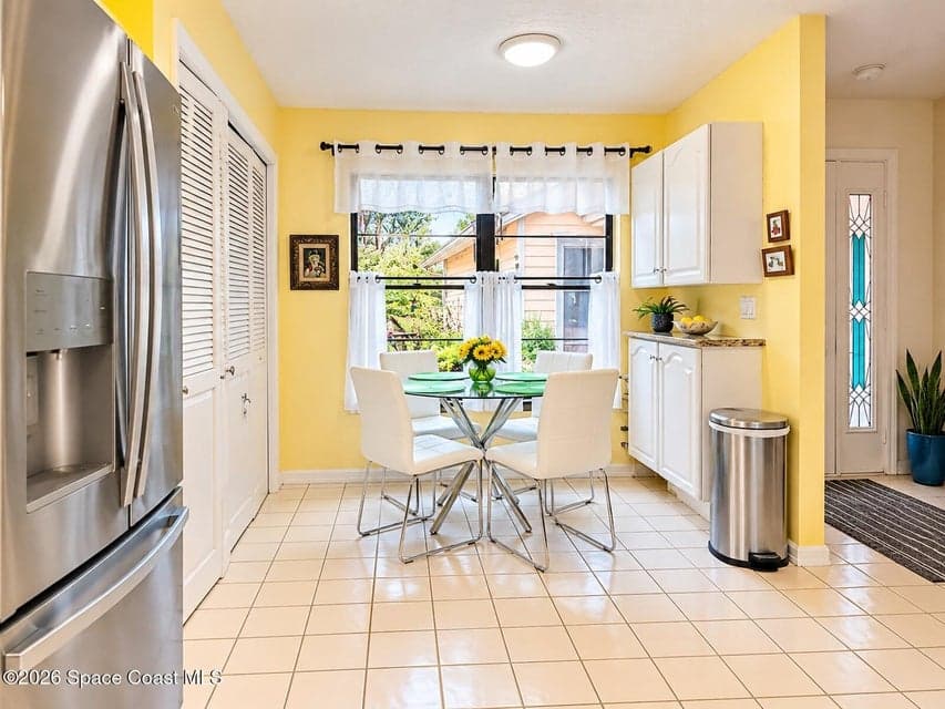 Condo for sale at 919 Ridge Lake Drive, Melbourne, FL 32940 – 2 bed, 2 bath, photo 4