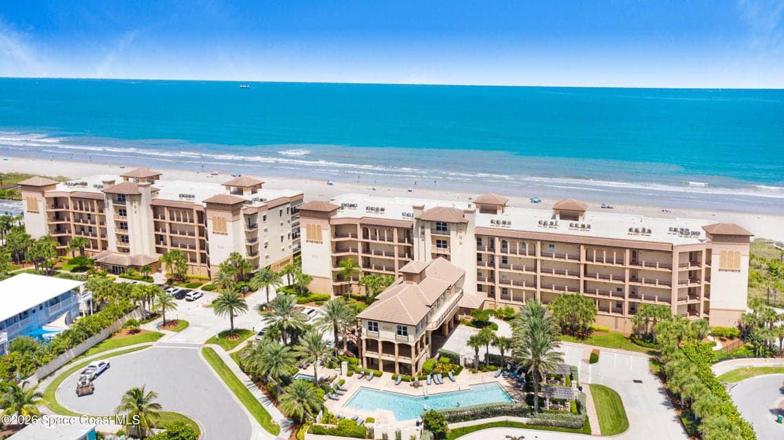 Condo for sale at 6191 Messina Lane 302, Cocoa Beach, FL 32931 – 3 bed, 2 bath
