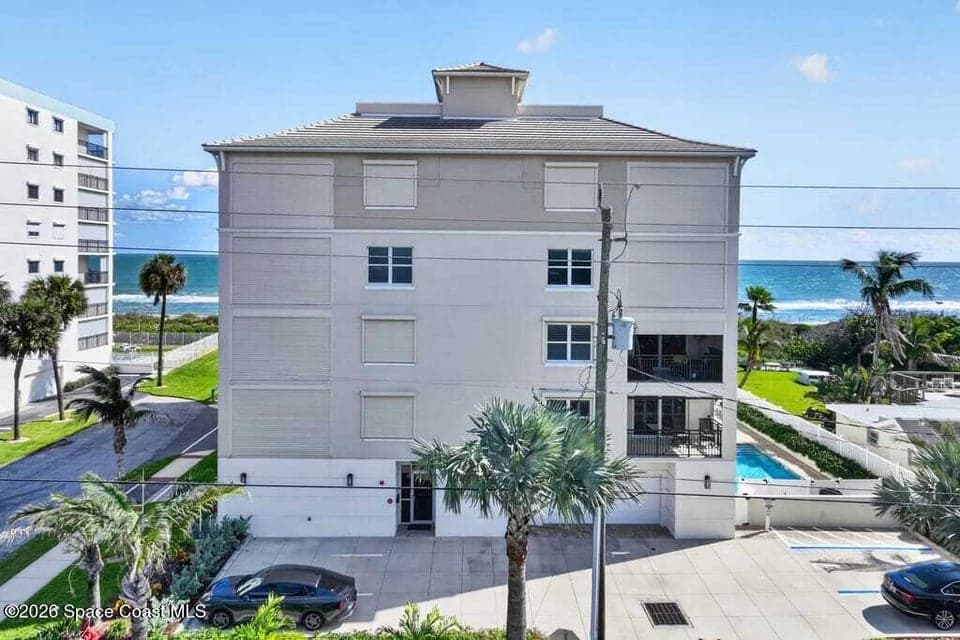 Condo for sale at 1915 S Atlantic Avenue 202, Cocoa Beach, FL 32931 – 3 bed, 4 bath, photo 2