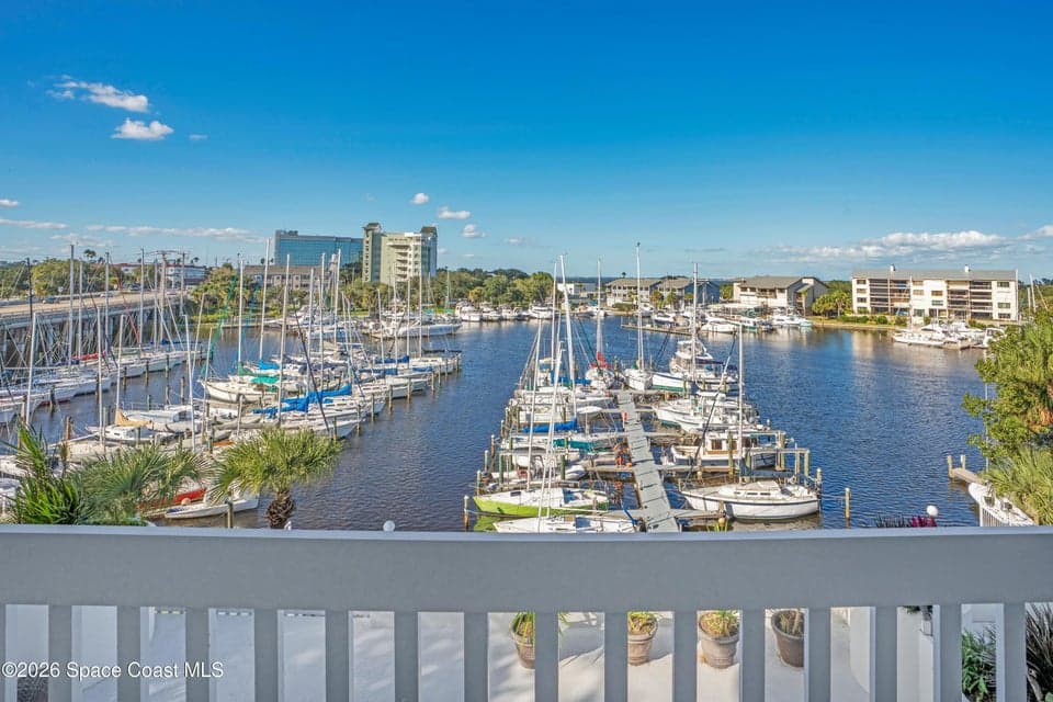 Condo for sale at 1208 E River Drive E 401, Melbourne, FL 32901 – 3 bed, 2 bath