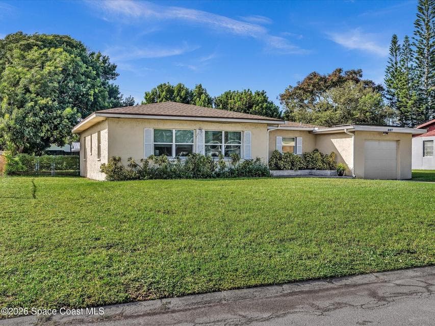 Home for sale at 467 Alice Drive, Melbourne, FL 32935 – 4 bed, 2 bath, photo 2