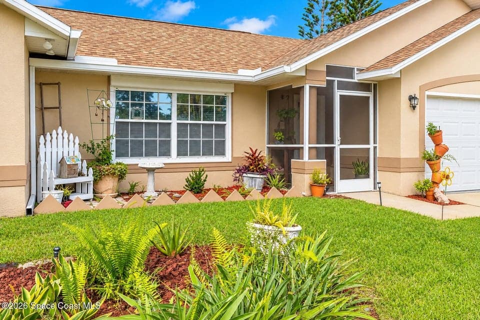 Home for sale at 3158 Brentwood Lane, Melbourne, FL 32934 – 3 bed, 2 bath, photo 6