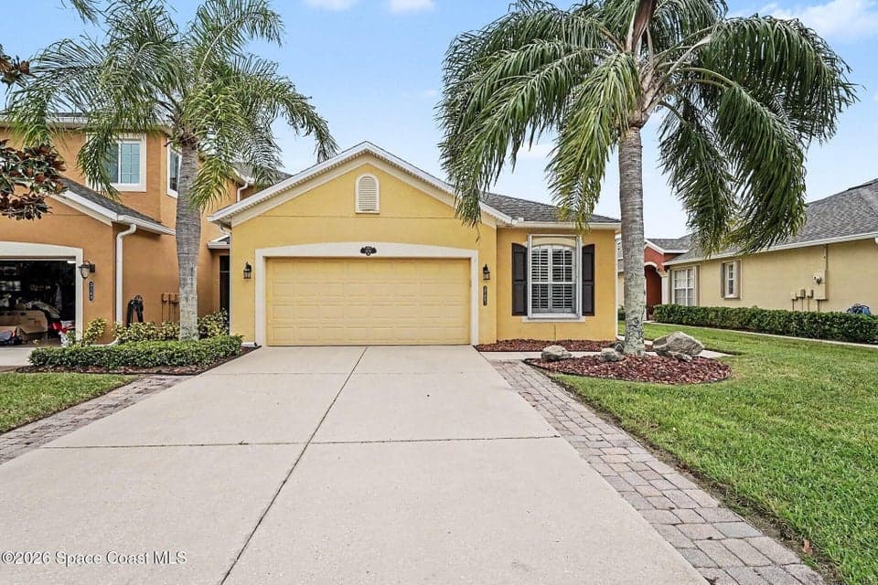 Condo for sale at 3151 Arden Circle, Melbourne, FL 32934 – 2 bed, 2 bath, photo 2