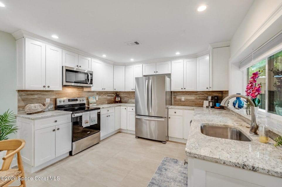 Condo for sale at 3184 Beach Winds Court, Melbourne Beach, FL 32951 – 2 bed, 2 bath, photo 3