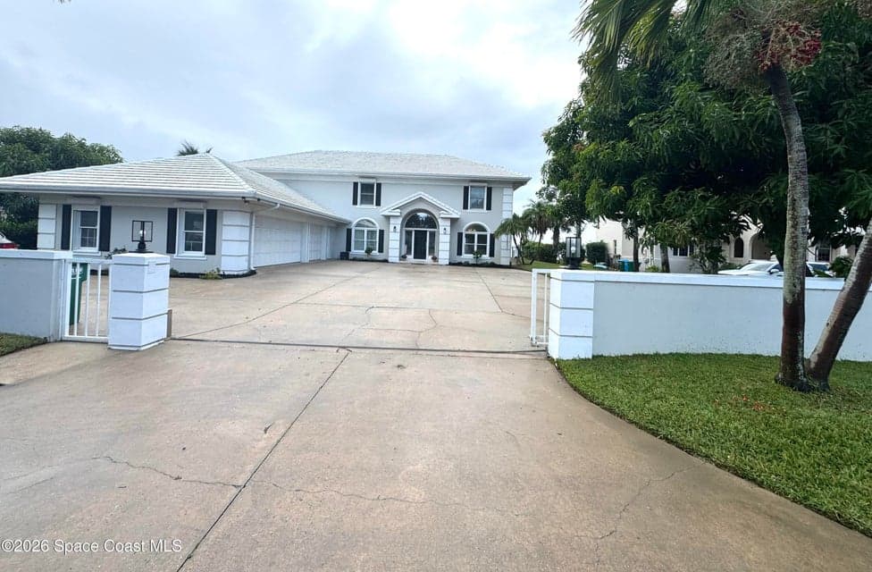Home for sale at 1706 Pine Street, Melbourne Beach, FL 32951 – 6 bed, 6 bath