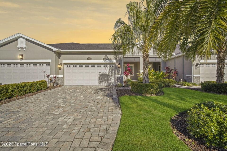 Condo for sale at 2690 Avalonia Drive, Melbourne, FL 32940 – 3 bed, 2 bath