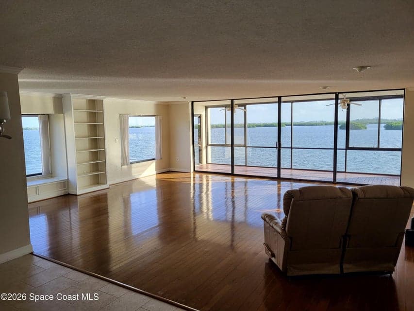1825 Minutemen Causeway 306, Cocoa Beach, FL 32931