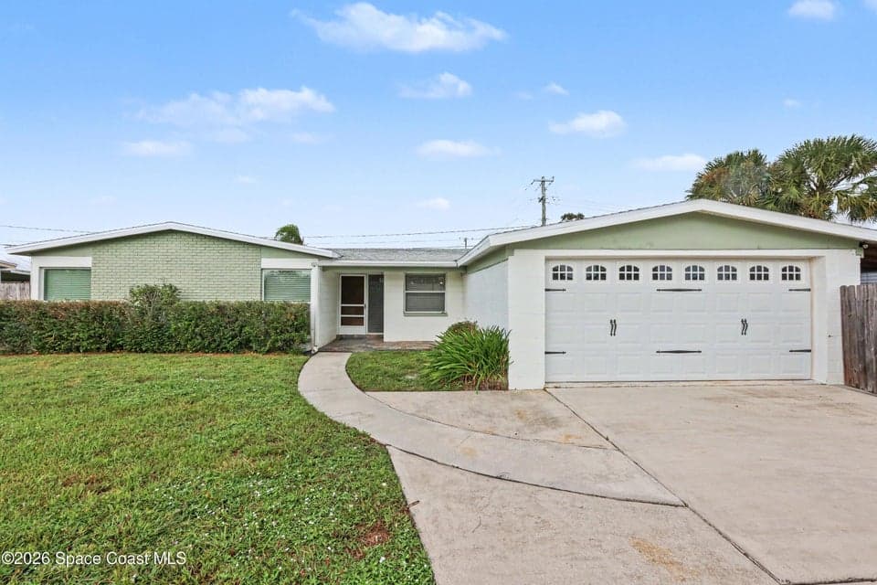 915 Waikiki Drive, Merritt Island, FL 32953