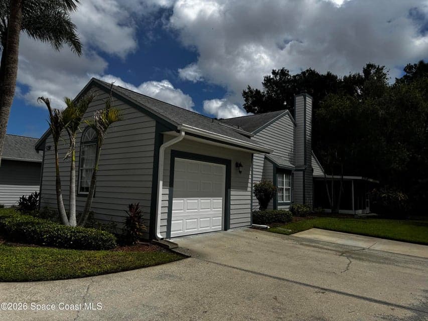 270 Lake In The Woods Drive 2-111, Melbourne, FL 32901
