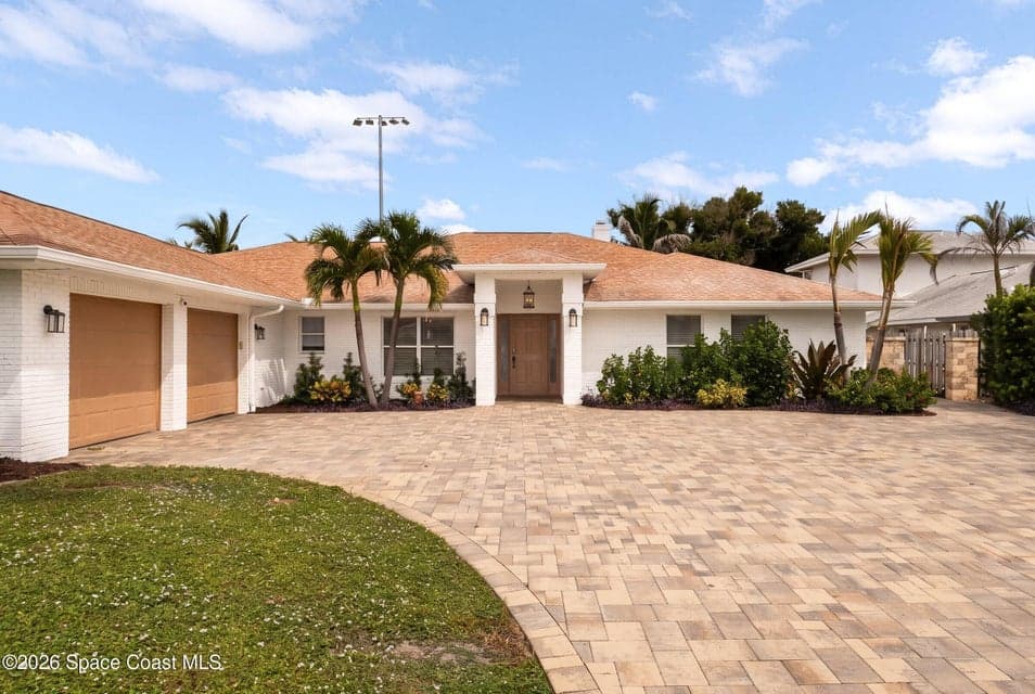 1031 E River Oaks Drive, Indialantic, FL 32903