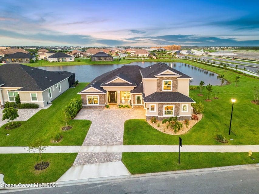 8491 Paragrass Avenue, Melbourne, FL 32940