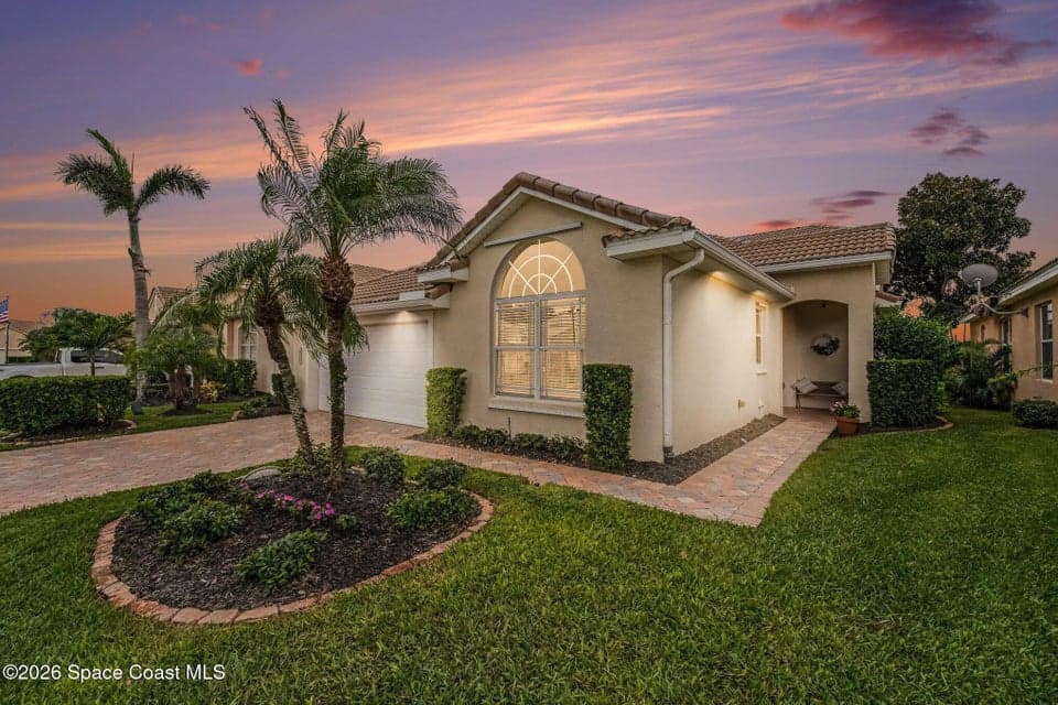 900 Glen Abbey Way, Melbourne, FL 32940