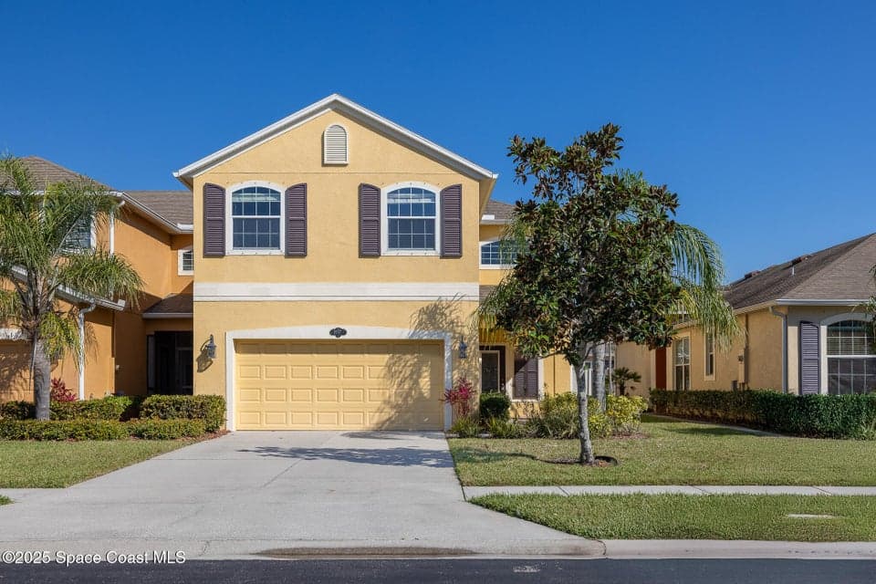 Condo for sale at 3257 Arden Circle, Melbourne, FL 32934 – 4 bed, 3 bath