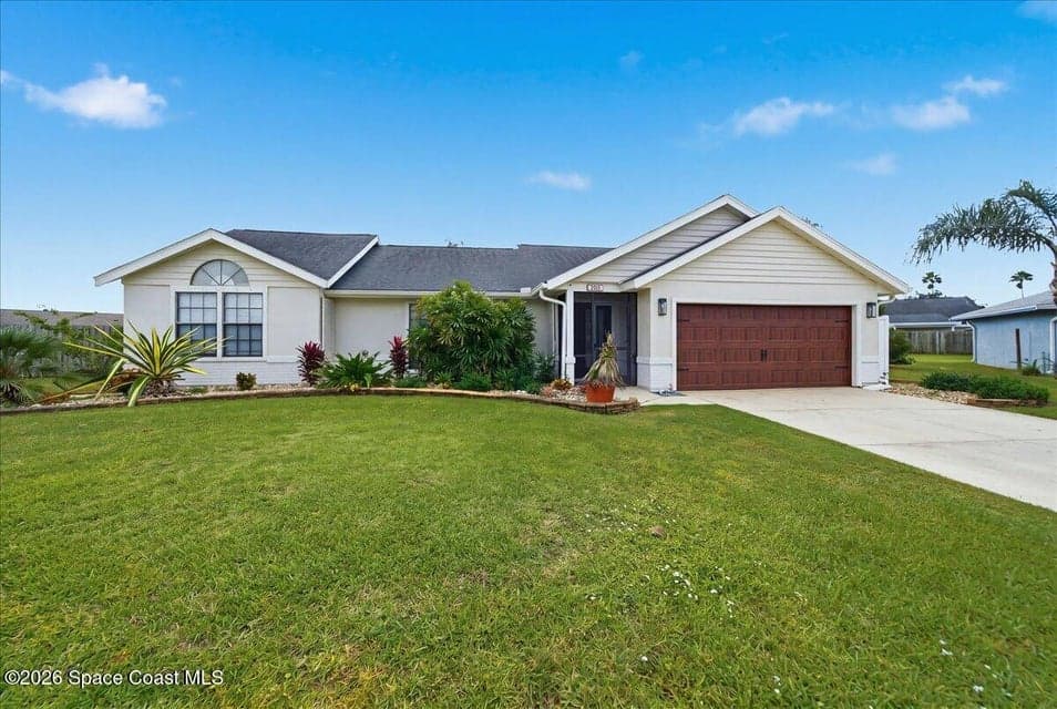 Home for sale at 1237 Lakeview Drive, Rockledge, FL 32955 – 4 bed, 2 bath